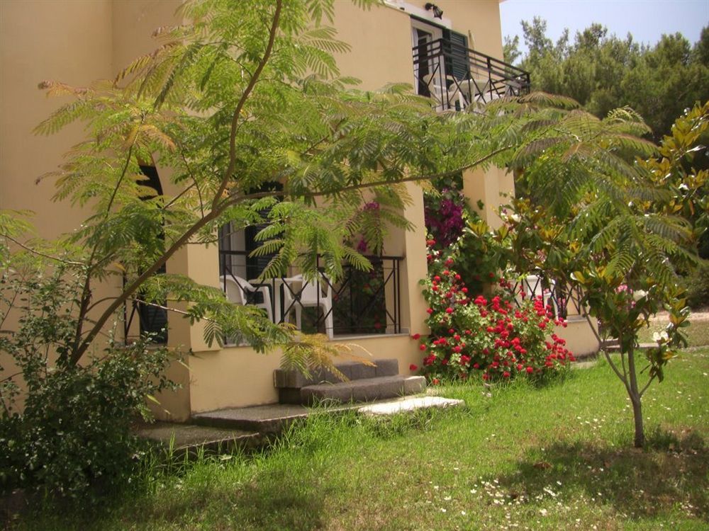 Zeus Hotel Ireo  Exterior foto